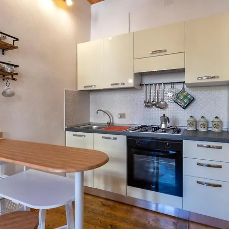 La Finestra Sul Teatro アパート アルゲーロ